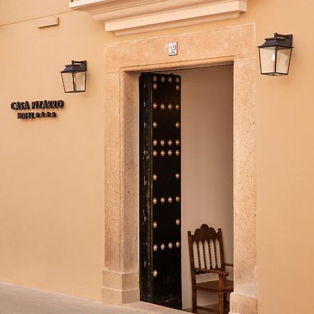 Hotel Albarragena Caces Exteriör bild